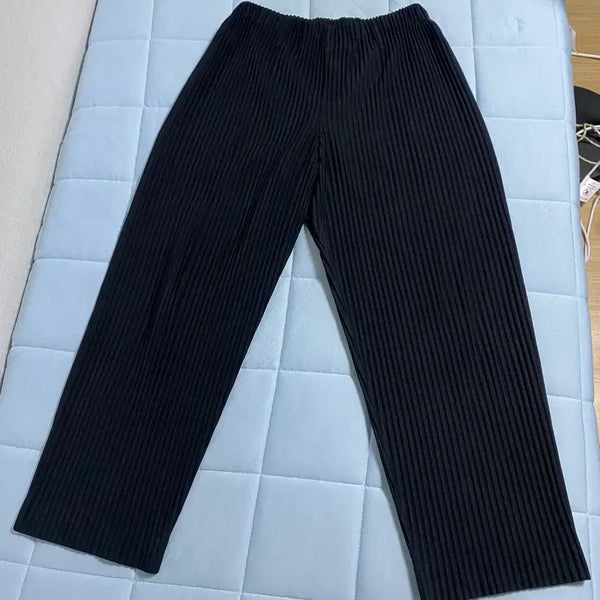 [BUNJANG] Homme Plissé Straight Pants Black / 옴므플리세 스트레이트 팬츠 블랙 1