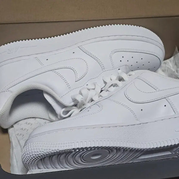 [BUNJANG] Nike Air Force 1 '07 Low White - Size 250 / (W) 나이키 에어포스 1 '07 로우 화이트 250사이즈