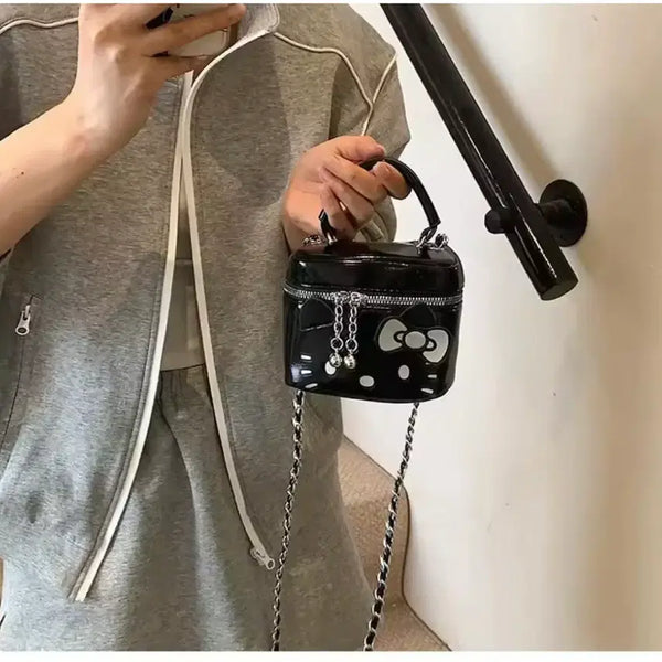 [BUNJANG] Hello Kitty Petit Chain Bag Black / 헬로키티 쁘띠 체인 백 블랙