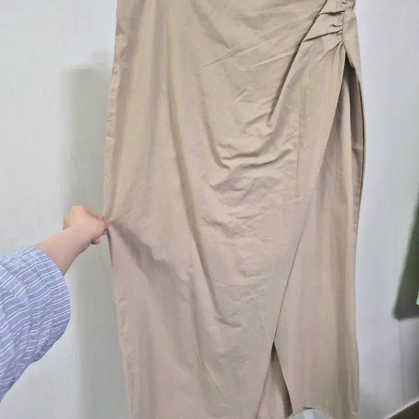 [BUNJANG] Tulip Slit Long Skirt - Beige / 튤립  트임 롱스커트 베이지