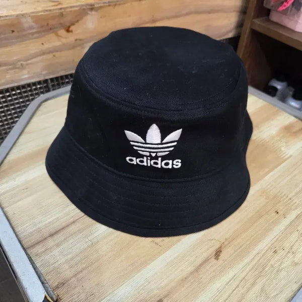 [BUNJANG] Adidas Black Logo Bucket Hat / 아디다스버킷햇