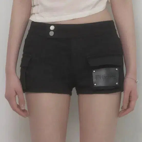 [BUNJANG] Atoosame Leather Patch Cargo Shorts Black / 에트오소메 레더 패치 카고 숏팬츠 블랙