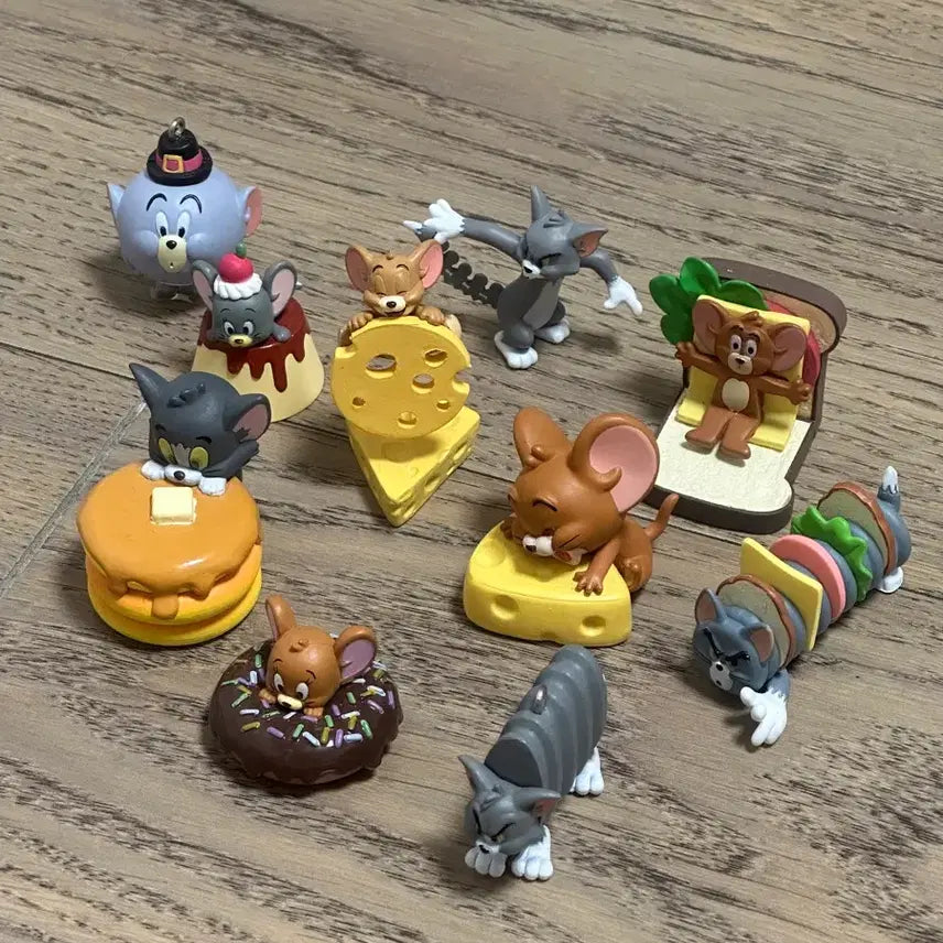 [BUNJANG] Tom and Jerry Gacha Toy Set / 톰과제리 가챠