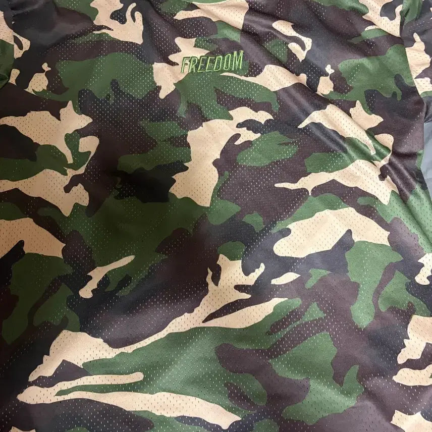 [BUNJANG] Freedom Logo Mesh Oversized T-Shirt (Camo) 2XL / 프리덤 로고 메쉬 오버핏 티셔츠 (카모) 2xl