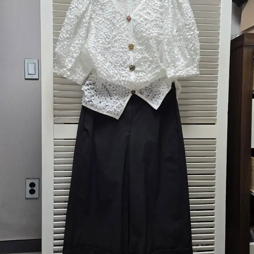 [BUNJANG] DKNY Summer Wide Leg Pants (Hemmed) / DKNY 바스락?여름 와이드바지 ( 밑단 수선)