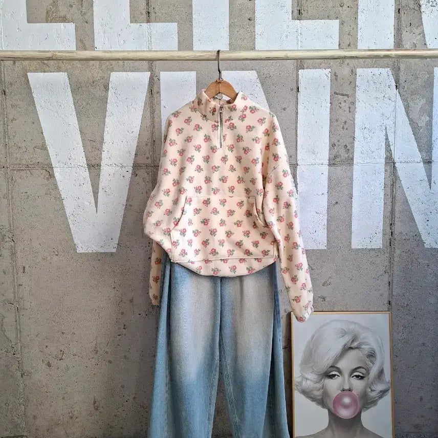 [BUNJANG] Floral Pattern Polar Fleece Sweatshirt / 행사9)꽃무늬 폴라폴리스 맨투맨