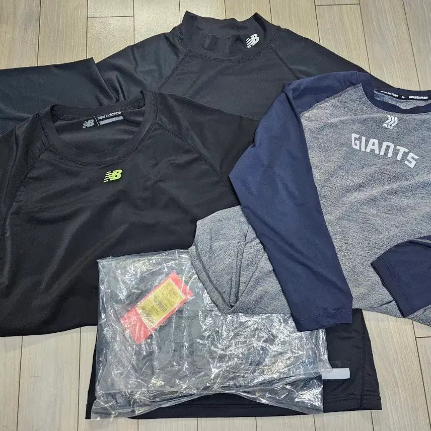 [BUNJANG] New Balance Long Sleeve & Short Sleeve Undershirts / 뉴발란스 긴팔,반팔 언더티 팝니다.