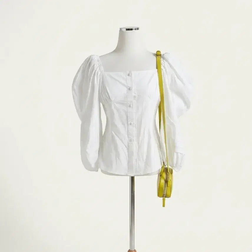 [BUNJANG] 140.Avenue Square Neck Pintuck Puff Blouse White / [140.Avenue] 스퀘어넥 핀턱 퍼프 블라우스 (화이트)