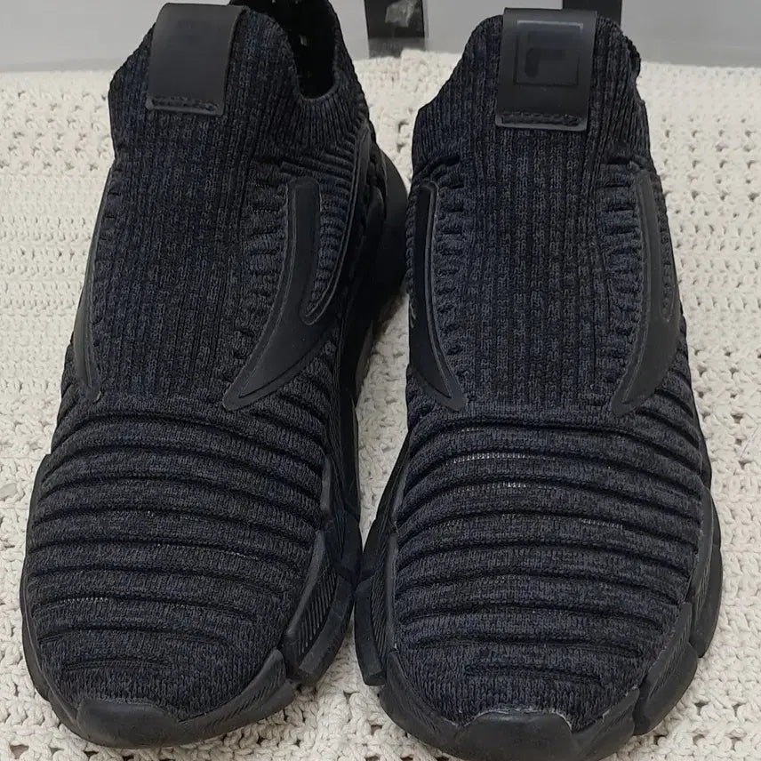 [BUNJANG] FILA Knit Comfort Sneakers (240) / FILA  편한신발 240