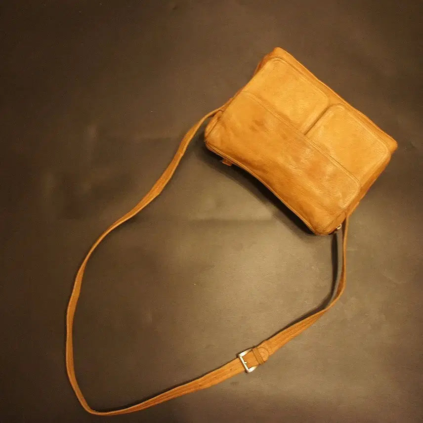 [BUNJANG] Crossbody Bag Leather Vintage Men's Bag / Q7101 크로스가방 크로스백 가죽백 가죽가방 빈티지가방 남성가방 남자백
