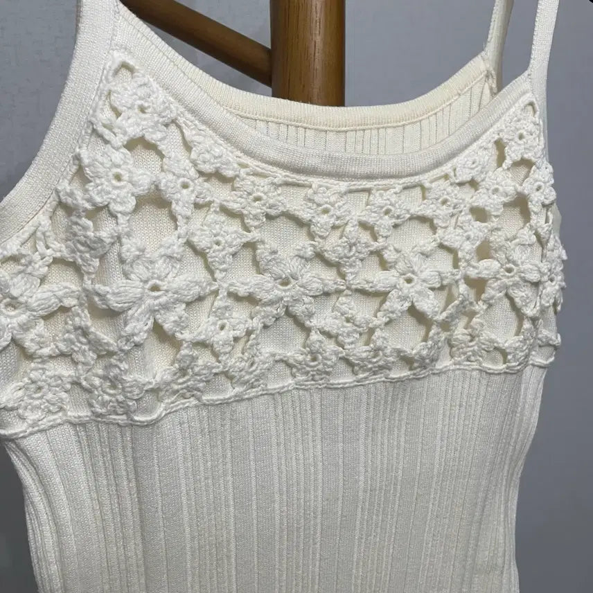 [BUNJANG] Tasse Lace Knit Tank Top Ivory / tasse tasse 레이스 니트 나시 아이보리