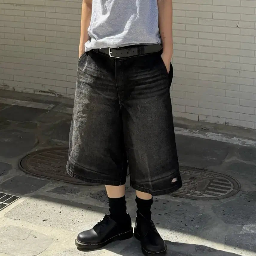 [BUNJANG] Dickies Black Denim Bermuda Shorts - Size 32 / 디키즈 흑청데님 버뮤다팬츠 32