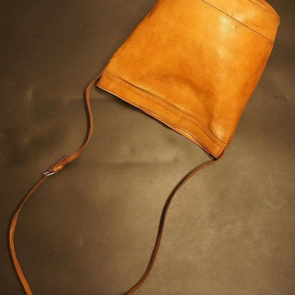 [BUNJANG] Vintage Leather Crossbody Bag / Q7102 크로스가방 크로스백 가죽백 가죽가방 빈티지가방 남성가방 남자백