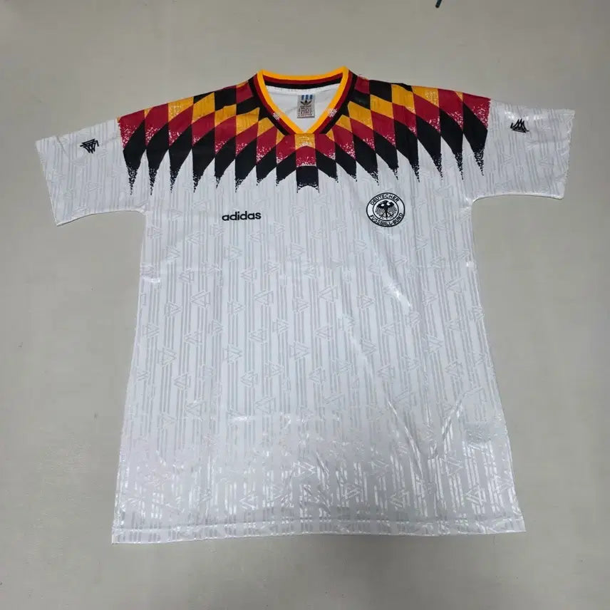 [BUNJANG] Germany National Football Team Retro Home Jersey (Size XL) / 독일 국가대표팀 홈 레트로 축구 져지