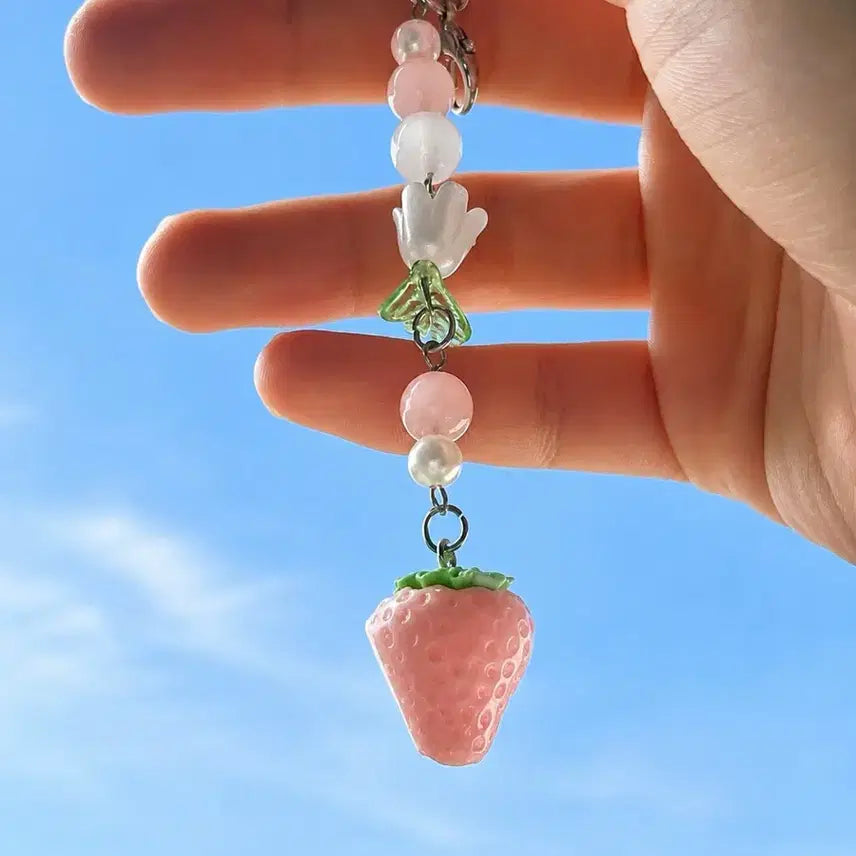 [BUNJANG] Handmade Strawberry Bead Keychain / [handmade] 딸기 비즈 키링