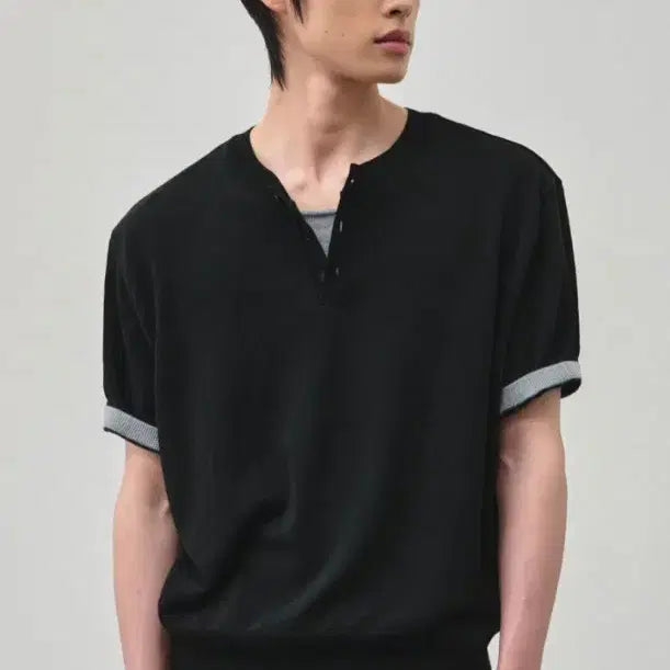 [BUNJANG] Alice x Oh Jungkyu Cool Cotton Layered Henry Neck Crop Half Knit - Black / [오정규 x 알리스] 쿨 코튼 레이어드 헨리넥 크롭 하프 니트 블랙