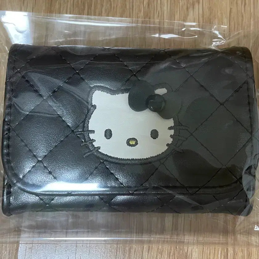 [BUNJANG] Sanrio Genuine Kitty Black Quilting Wallet / 새상품) 산리오 정품 키티 블랙 퀄팅 지갑