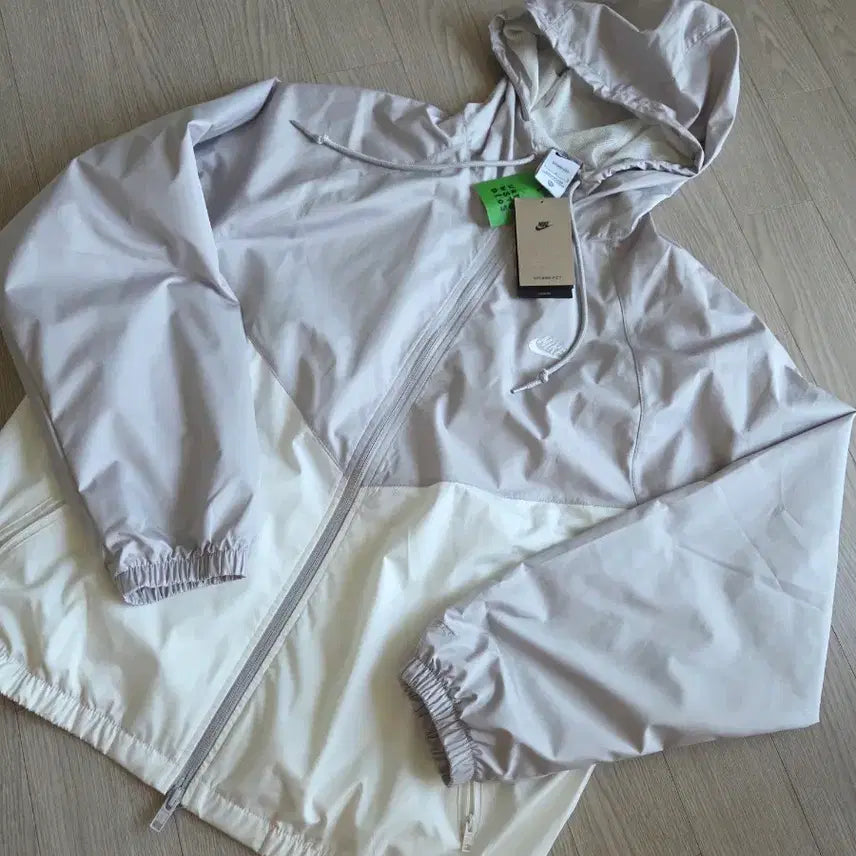 [BUNJANG] Nike Storm-FIT Windrunner Jacket L / [새상품] 나이키 스톰핏 윈드러너 바람막이 L
