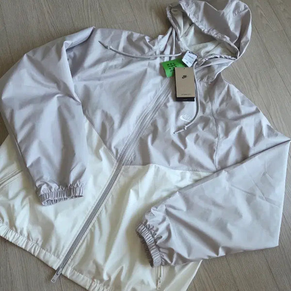 [BUNJANG] Nike Storm-FIT Windrunner Jacket L / [새상품] 나이키 스톰핏 윈드러너 바람막이 L