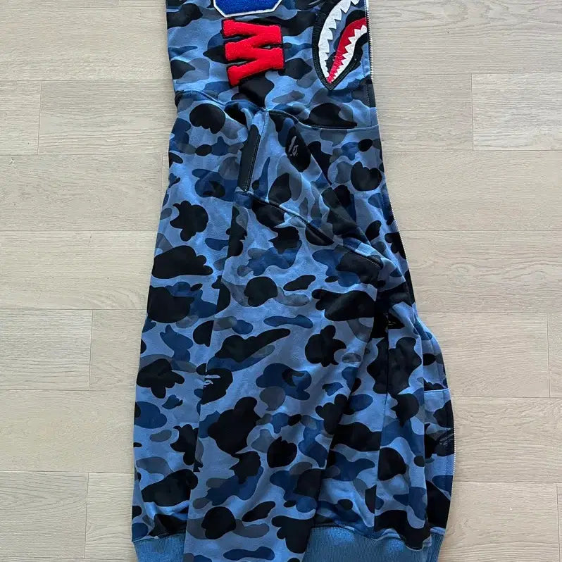 [BUNJANG] BAPE Shark Camo Full Zip Hoodie XXL / *급처* BAPE 베이프 샤크 카모 후드 집업 (XXL) 판매