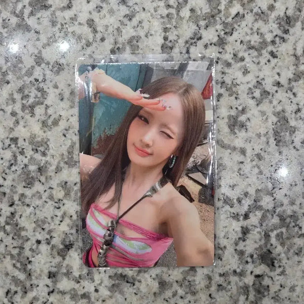 [BUNJANG] KISS OF LIFE BEL Lucky Draw Photocard / 키스오브라이프 벨 공방포카