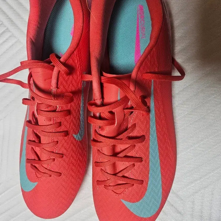 [BUNJANG] Nike Mercurial Vapor 16 Academy FG 270 Football Boots (Pink) / 나이키 머큐리얼 베이퍼 16 아카데미FG 270 핑크