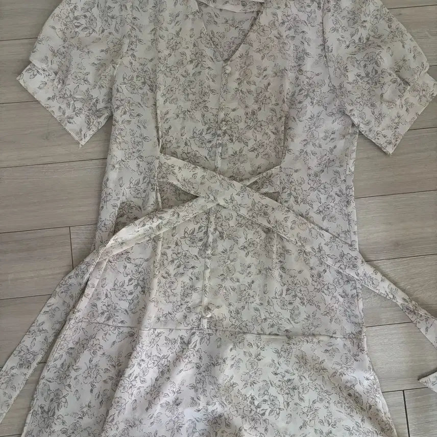 [BUNJANG] Floral Midi Dress with Waist Tie / 원피스