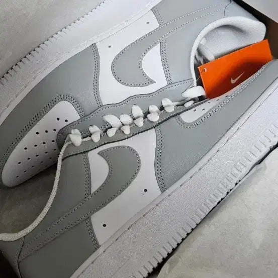 [BUNJANG] Nike Air Force 1 Grey/White 270 / 새제품 ) 나이키 에어포스 1 회색/흰색 270