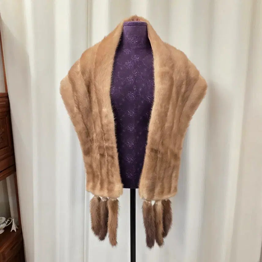 [BUNJANG] Saga Mink Real Mink Shawl Muffler with Tassels / 사가밍크 숄 머플러