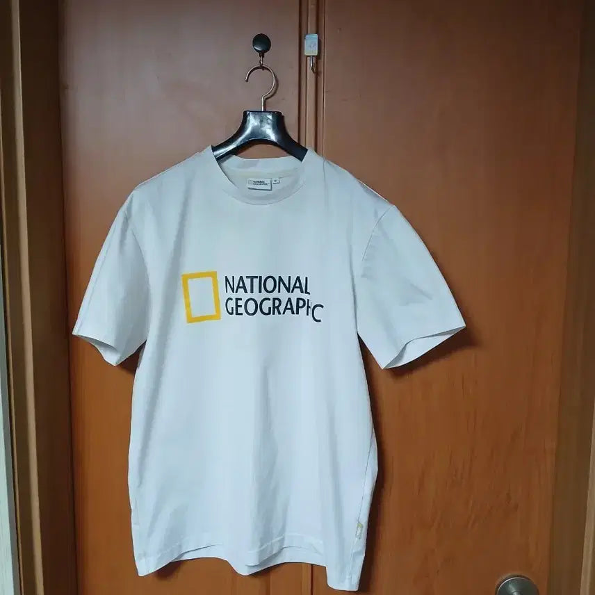 [BUNJANG] National Geographic White T-Shirt / 내셔널지오그래픽 반팔티 화이트