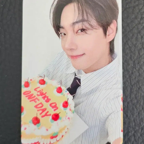 [BUNJANG] ONF Official Debut 9th Anniversary Pop-Up Store "Dessert Photocard" - U / 온앤오프 데뷔 9주년 기념 팝업스토어_이션 디저트포카