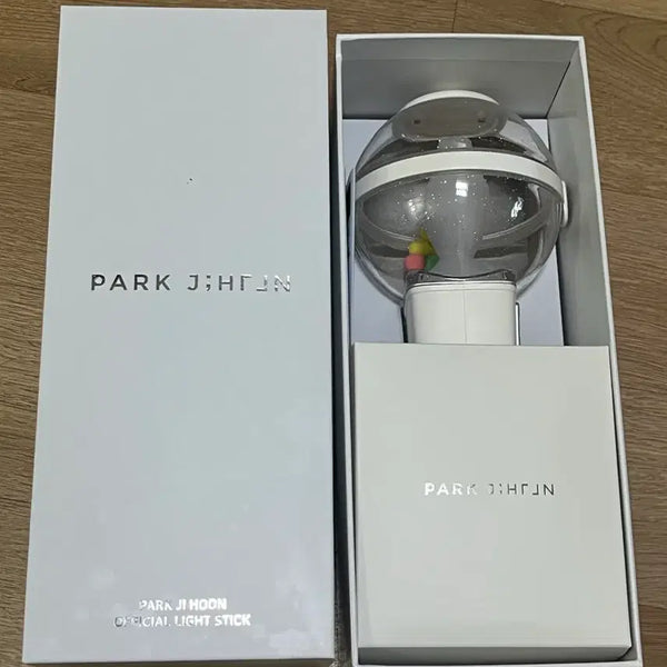 [BUNJANG] Park Ji Hoon Photocard Lightstick / 박지훈 뽑봉(포카포함)