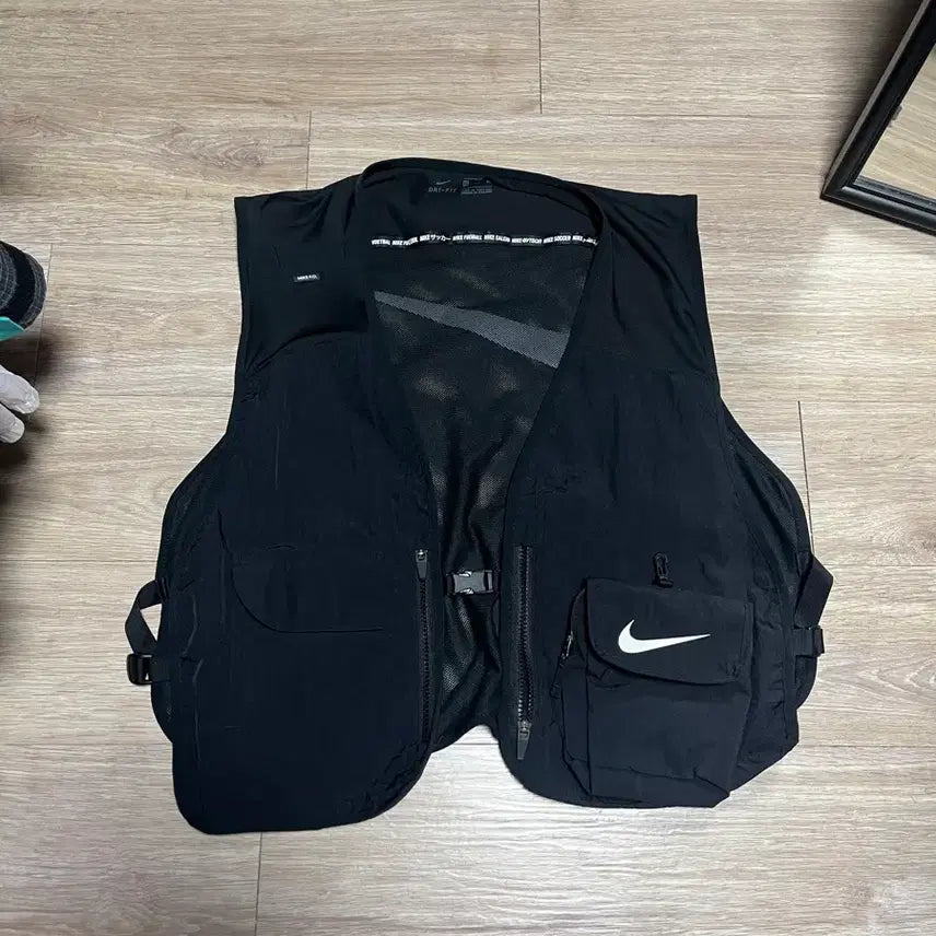 [BUNJANG] Nike FC Detachable Pouch Vest / 나이키FC 베스트