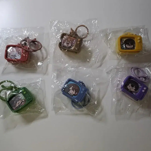 [BUNJANG] Mystery Detective Retro TV Keyring Set / [미스터리수사반] 랜덤 레트로티비 키링 세트