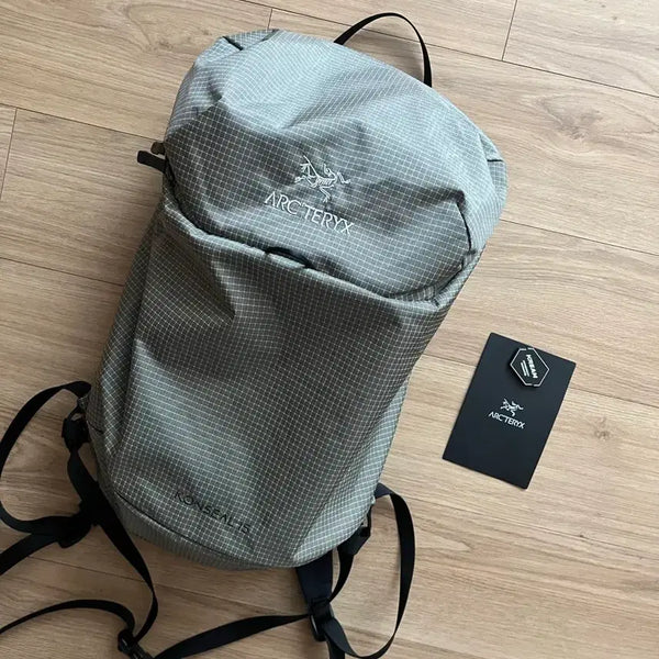 [BUNJANG] Arc'teryx Consign 15 Backpack Porridge New / 아크테릭스 컨실 15 백팩 포리지 새상품