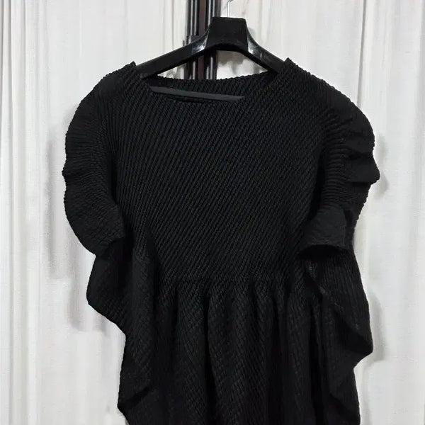 [BUNJANG] Pleats Me Pleated Lace Blouse (F) / 플리츠미플리츠레이스플리츠블라우스(F)