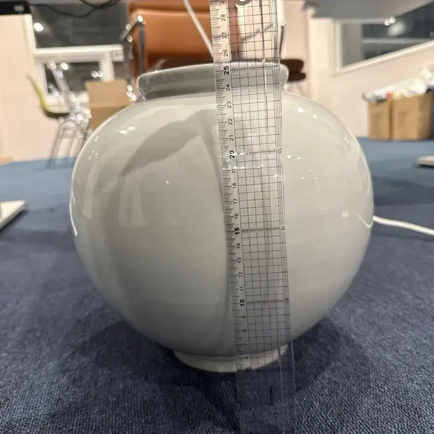 [BUNJANG] Antique Ceramic Glossy White Vase / 고가구 도자기 유광 화이트