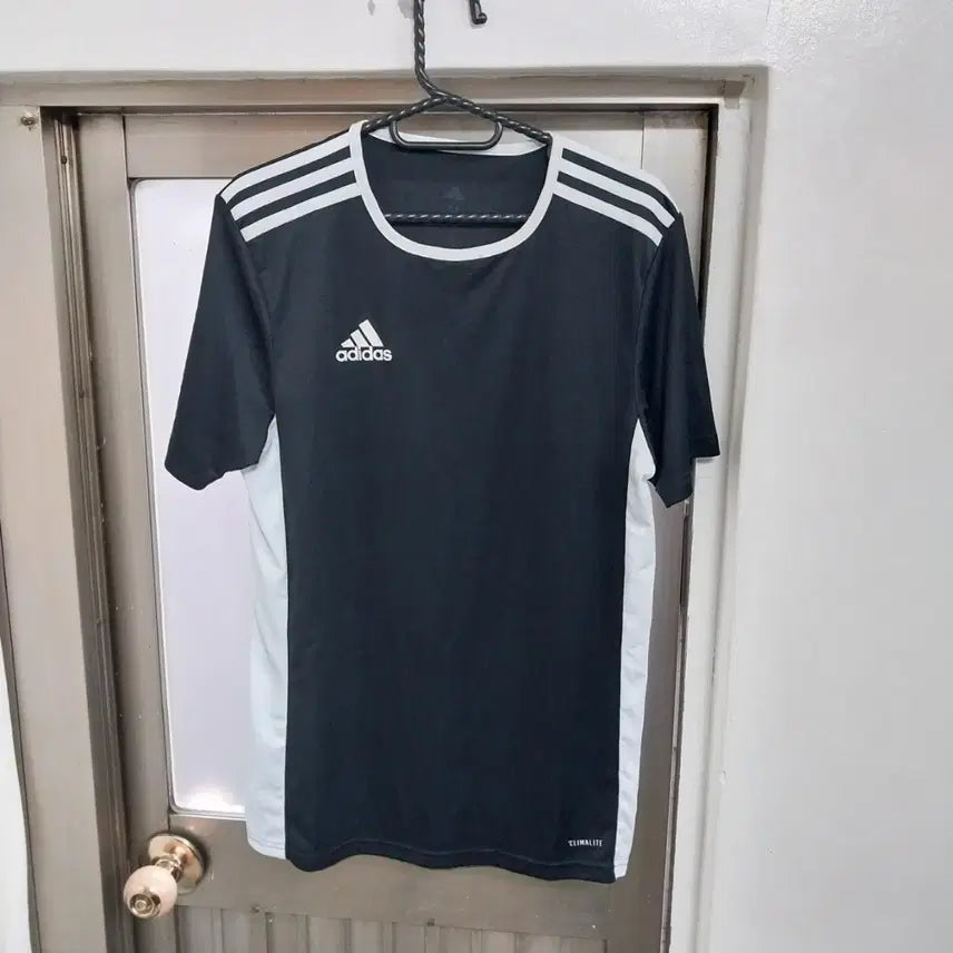 [BUNJANG] Adidas Men's Short Sleeve T-Shirt Size 95 / 아디다스 남성95 반팔