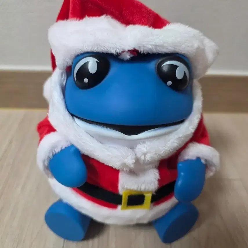 [BUNJANG] Jinro Chamisul (Jinnoro) Thicker (Dukbui) Dukbui Sanghoe Santa Dukbui Figure / (새상품) 진로 두꺼비 두껍상회 굿즈 산타 두꺼비 피규어