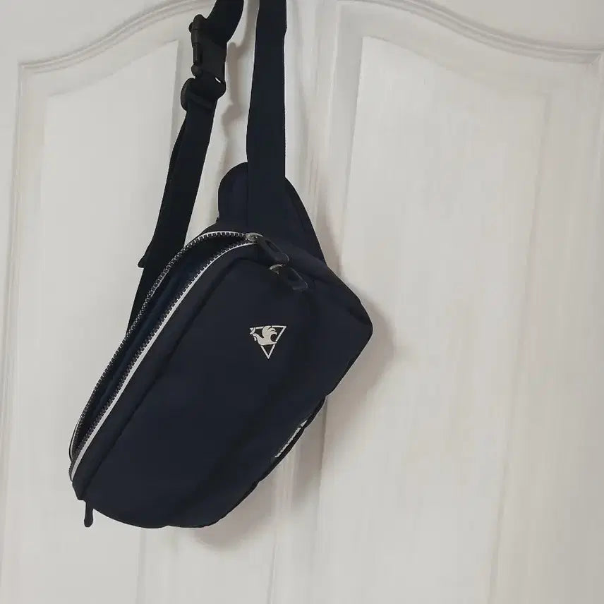 [BUNJANG] Le Coq Sportif Navy Crossbody Bag / 르꼬끄 스포르티브 네이비 크로스백