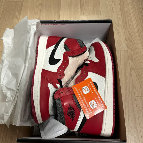 [BUNJANG] Air Jordan 1 Retro High OG Chicago (2022) / (250)조던 1 레트로 하이 OG 시카고 2022