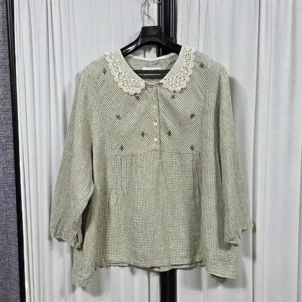 [BUNJANG] Linen Collar Lace Blouse (Free Size) / 예쁜린넨카라레이스블라우스(free)