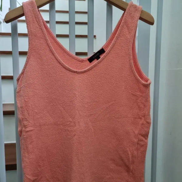 [BUNJANG] Rienda Textured Sleeveless Top Pink / 리엔다 텍스쳐 민소매 F 핑크
