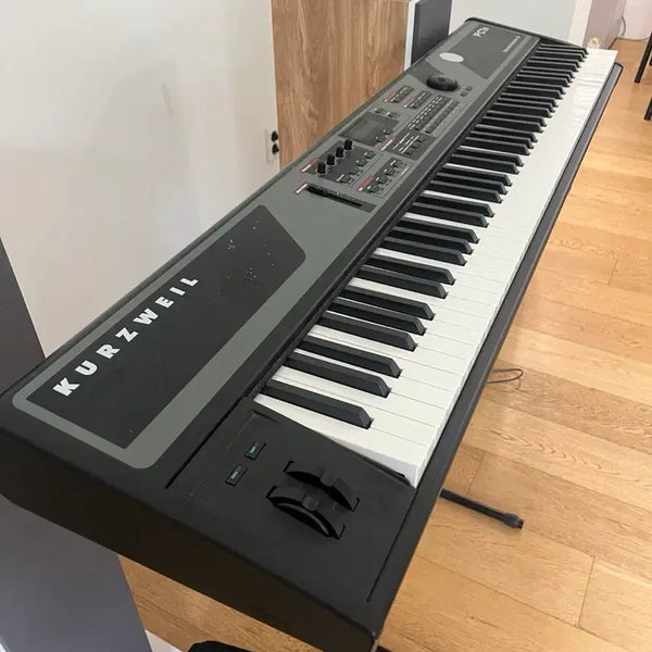 [BUNJANG] Kurzweil PC1x Synthesizer Keyboard / 커즈와일 PC1x 신디사이저 키보드