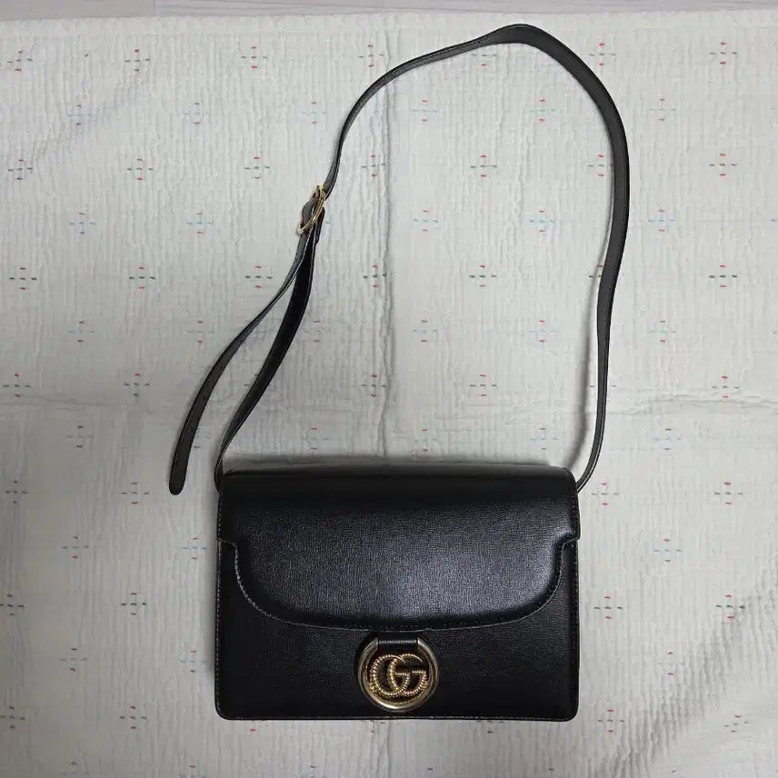[BUNJANG] Gucci GG Ring Shoulder Bag Gold Hardware / 구찌 gg링 숄더백 금장 팝니다 [국내 매장판]