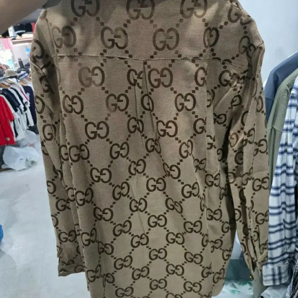 [BUNJANG] Gucci Logo Pattern Beige Sweater / 구찌 스웨터