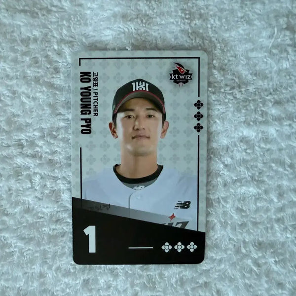 [BUNJANG] KBO Baseball KT Wiz Ko Young-pyo Photocard / KBO 야구 KT위즈 고영표 포토카드