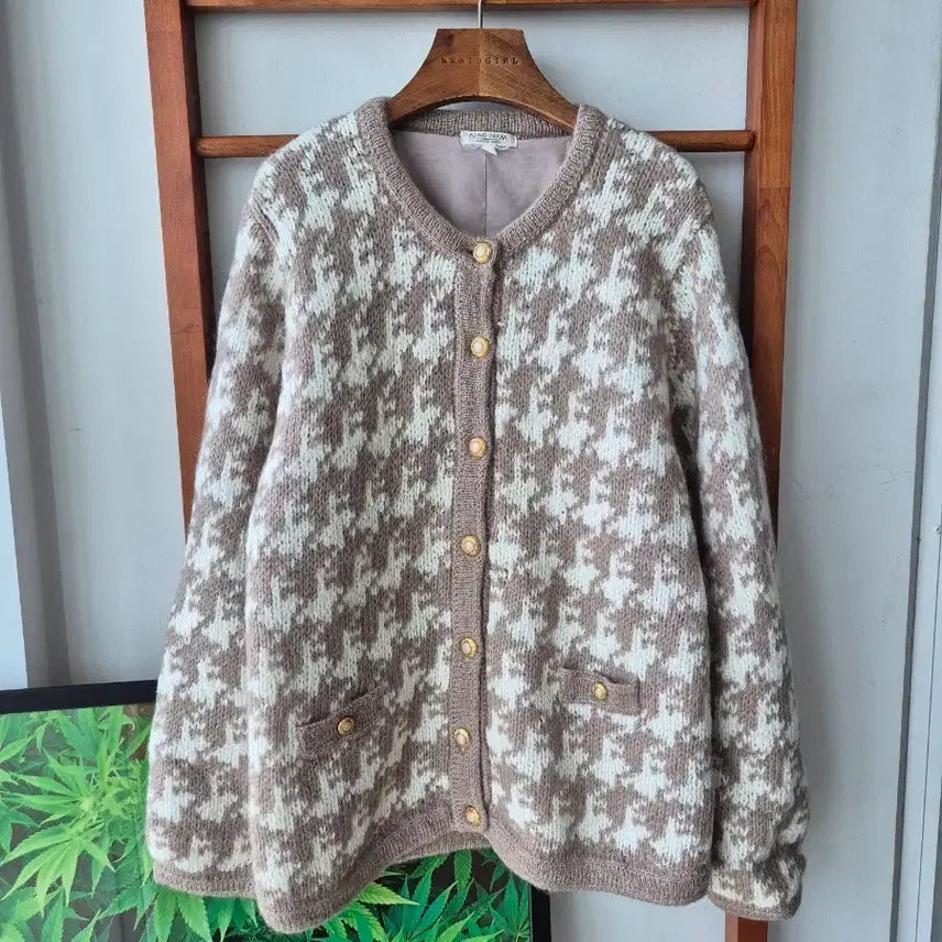 [BUNJANG] Japanese Vintage Check Pattern Cardigan (Beige/Brown) / (JPN VTG) 일본빈티지 체크 패턴 가디건 베이지브라운