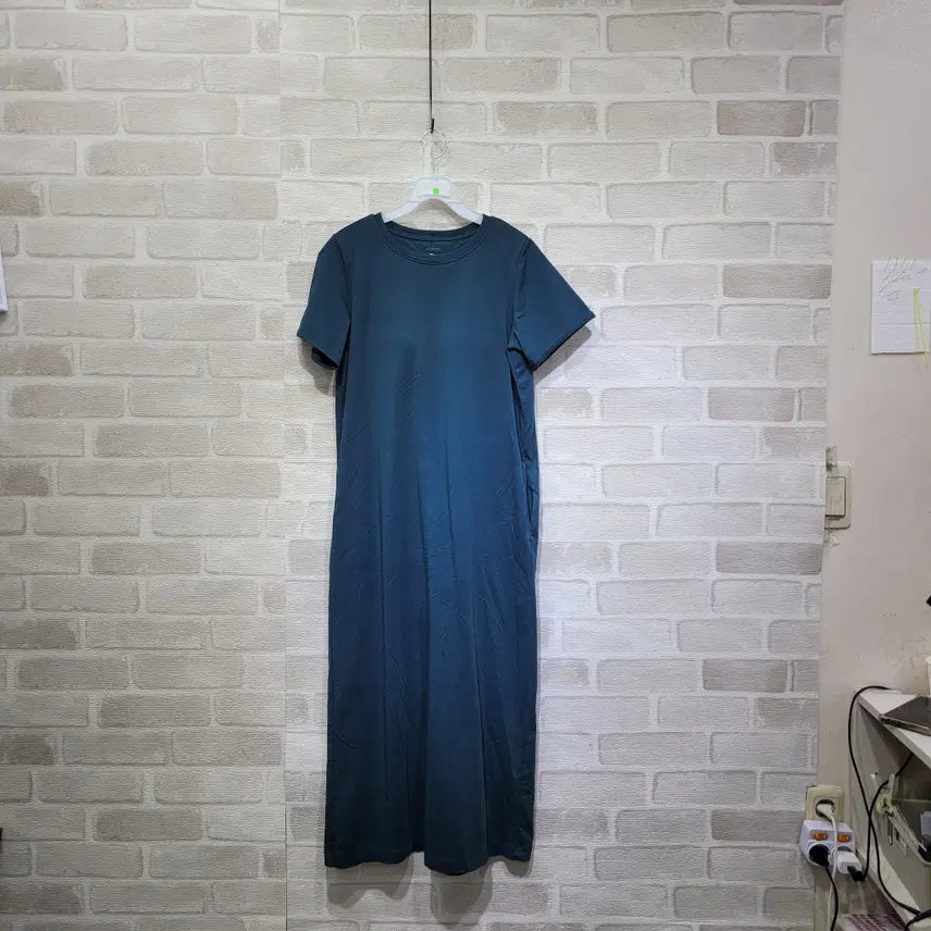 [BUNJANG] Airism One Piece Dress Size 66 / ㅊ172 에어리즘 원피스 66