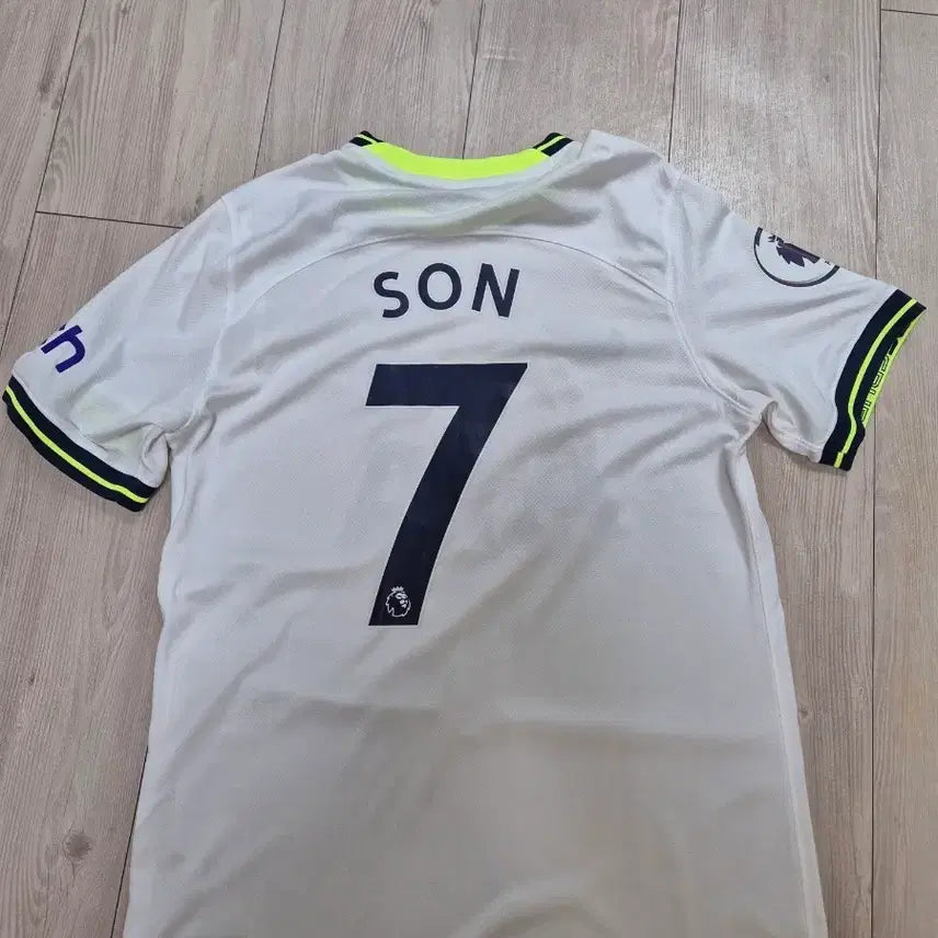 [BUNJANG] Son Heung-min Tottenham Hotspur 22/23 Home Replica Jersey (Size M) / 손흥민 토트넘 유니폼 (22/23시즌 홈 레플리카 M사이즈) 3번 실착